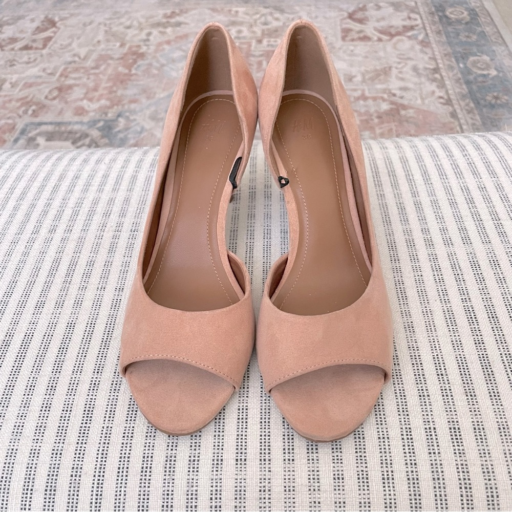 H&M Pink Suede Peep Toe Pumps